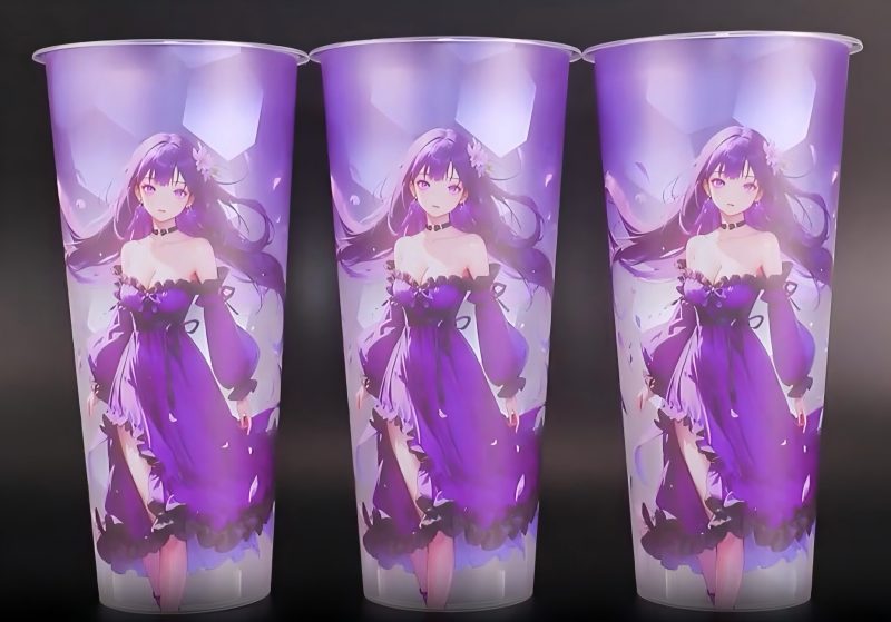 Etiqueta de alta calidad YZY en la taza para rallar