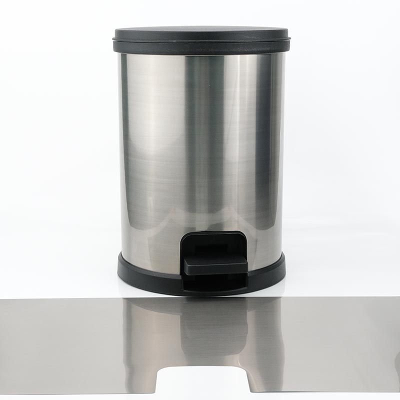 Moldeo por inyección de cubo de basura en etiqueta de molde